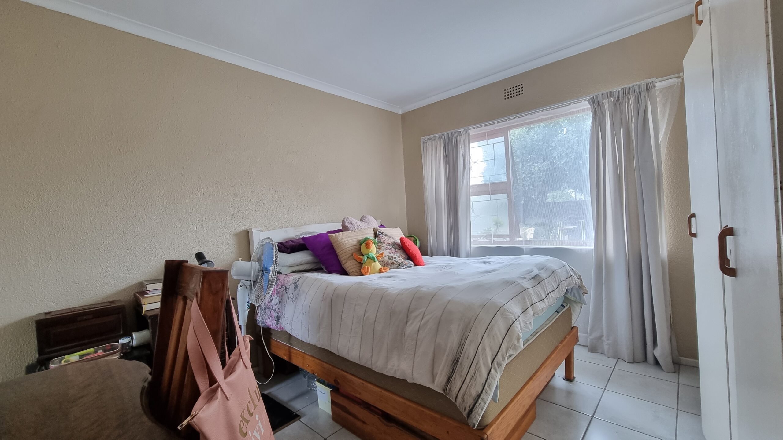 31 Dorp Street Kraaifontein - Image 10