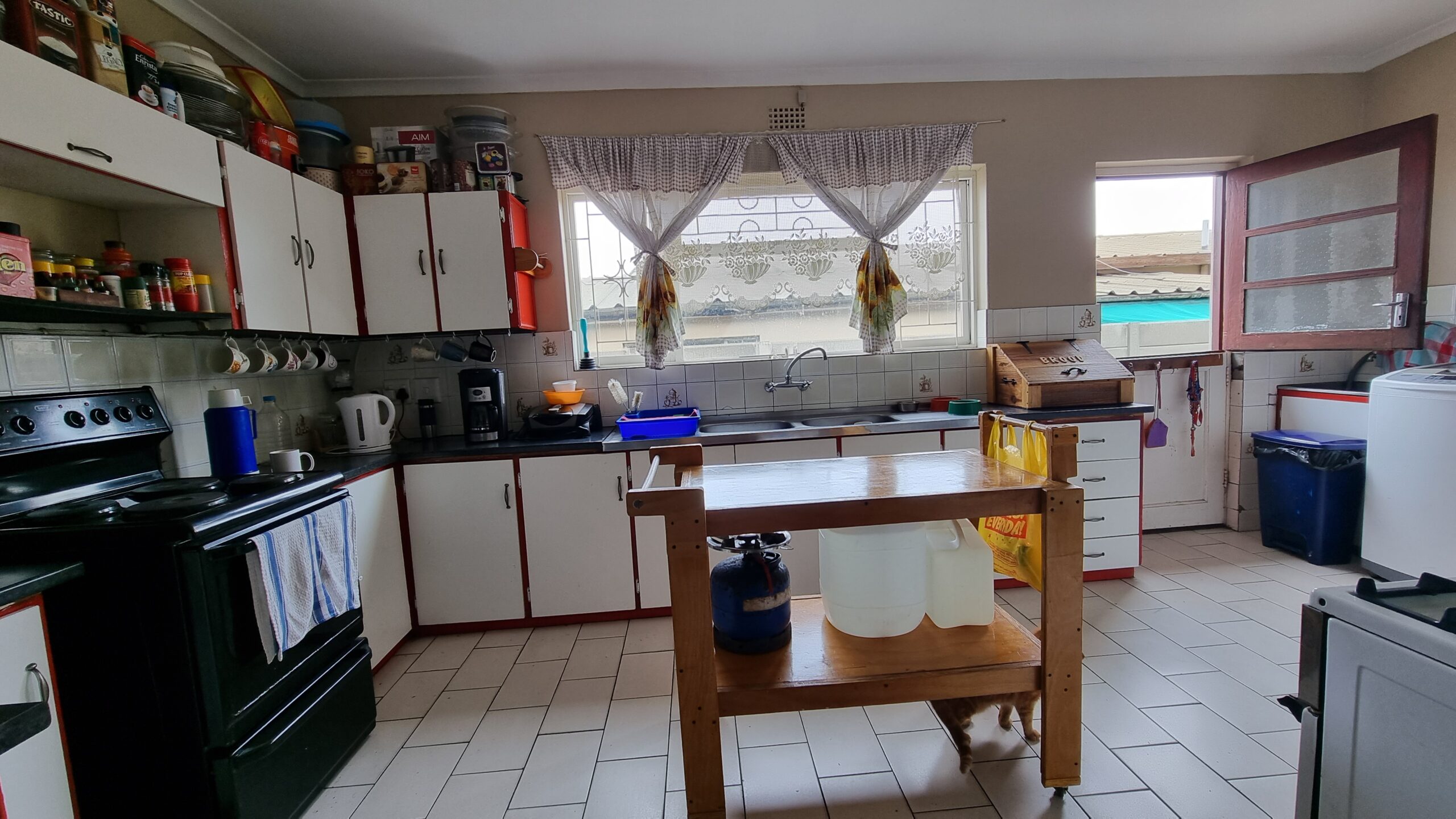 31 Dorp Street Kraaifontein - Image 7
