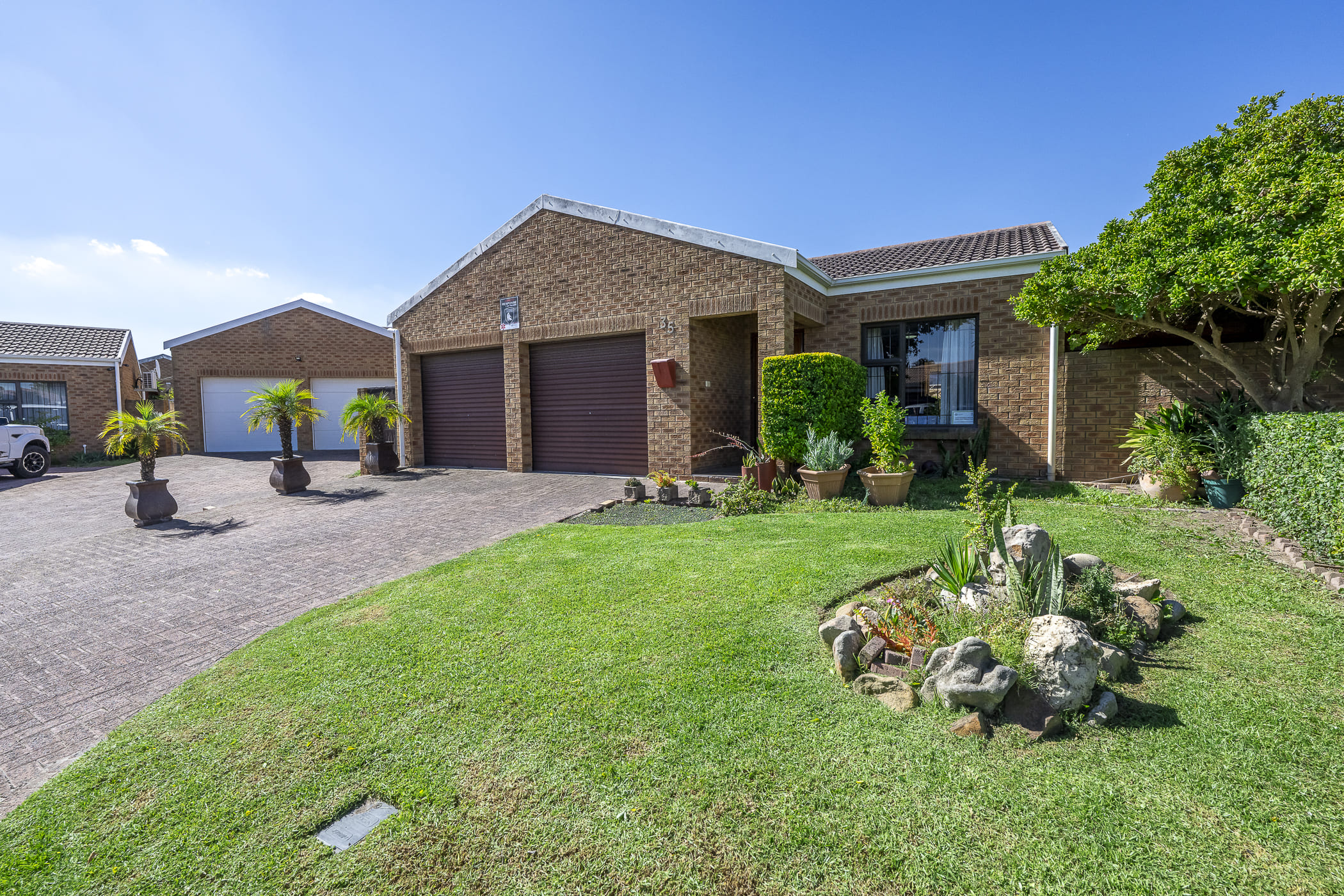 35 Meron Crescent Brackenfell - Image 2